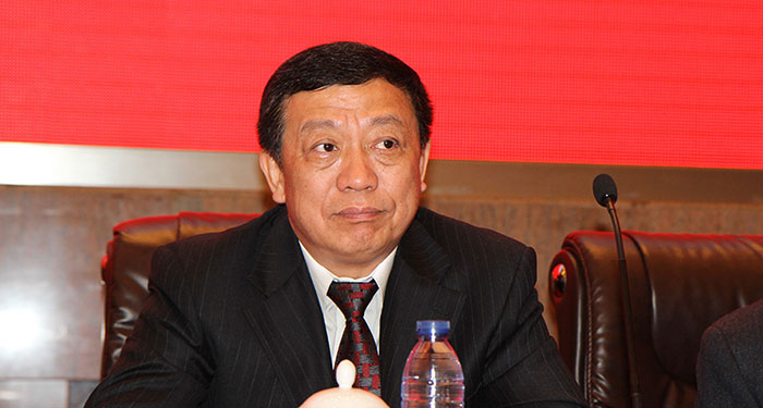 中施企協副秘書長李清旭宣讀《關于調整中施企協信息化工作委員會專家委員會委員的決定》并發布《工程建設行業信息化發展報告（2014）》